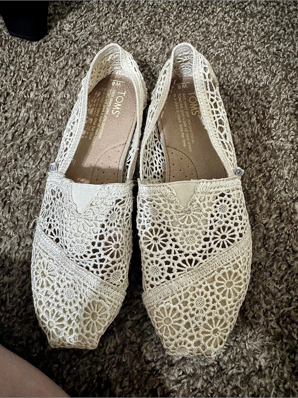 TOMS Alpargata Moroccan Crochet Slip-On Floral Flats in White